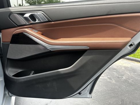 Used 2024 BMW X7 M60i w/ Executive Package image 31