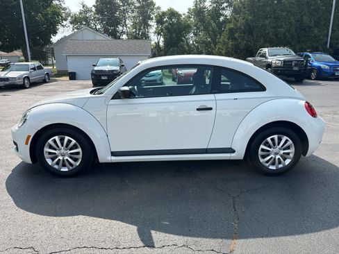 Used 2013 Volkswagen Beetle 2.5 FWD image 6