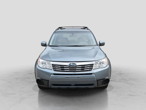 Used 2010 Subaru Forester 2.5X Premium AWD/4WD image 3