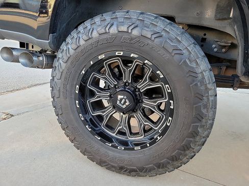 Used 2024 Ford F250 Limited image 10