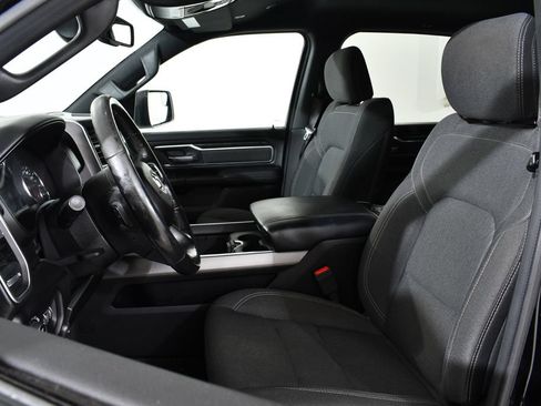 Used 2019 RAM 1500 Big Horn AWD/4WD image 6