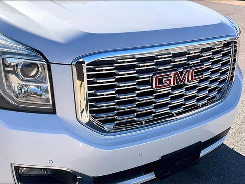 Used 2019 GMC Yukon Denali w/ Denali Ultimate Package image 29