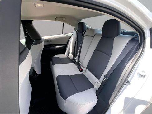 Used 2025 Toyota Corolla LE FWD image 27