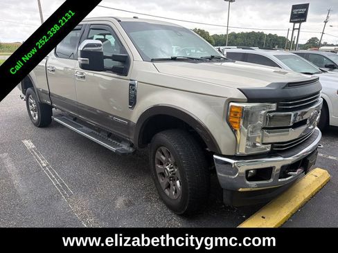 Used 2017 Ford F250 Lariat w/ Lariat Ultimate Package AWD/4WD image 3