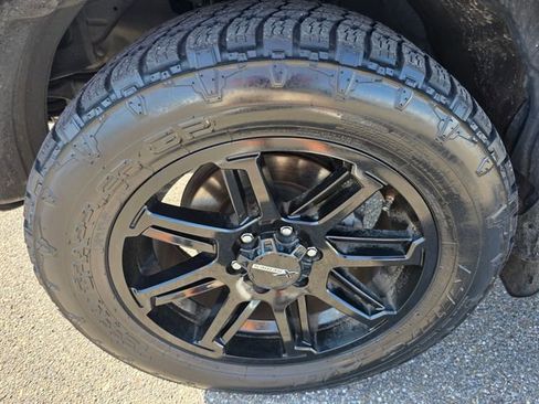 Used 2021 Toyota 4Runner SR5 Premium w/ Moonroof Package RWD image 12