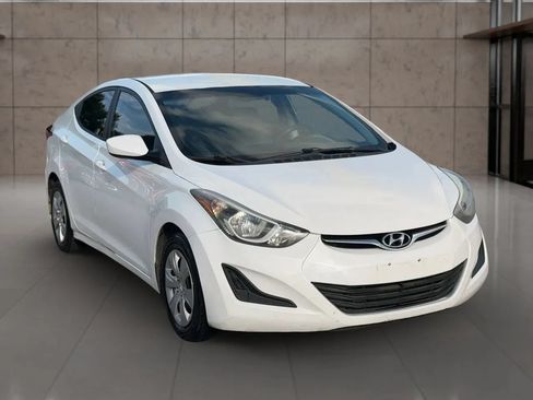 Used 2016 Hyundai Elantra SE FWD image 2