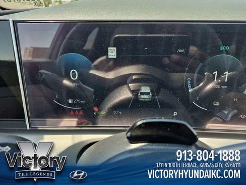 Used 2025 Hyundai Tucson Limited AWD/4WD image 15