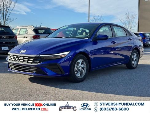 Certified 2026 Hyundai Elantra SE FWD image 8