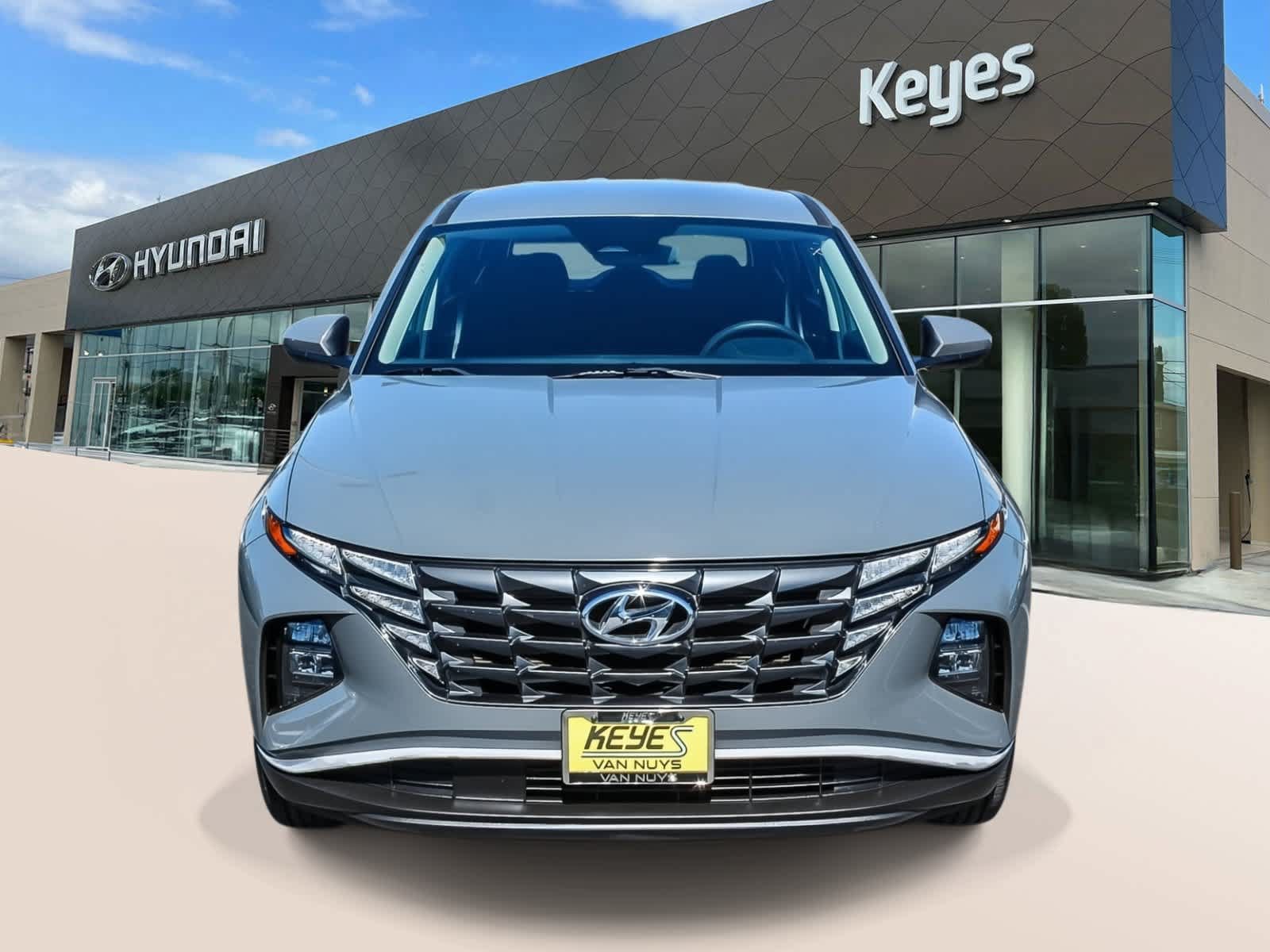 Certified 2024 Hyundai Tucson SE FWD image 2