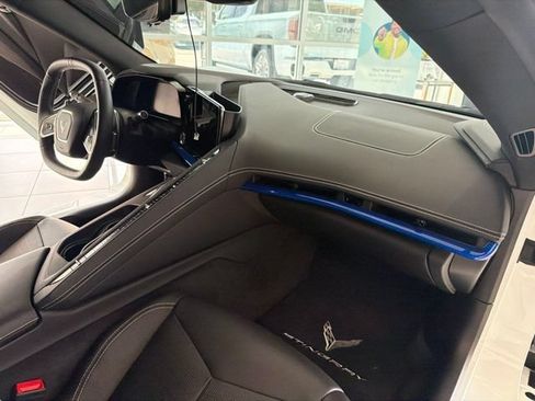 Used 2024 Chevrolet Corvette Stingray Preferred Cpe w/ Z51 Performance Package RWD image 25