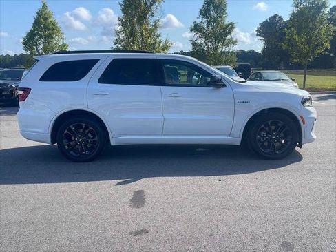 Certified 2025 Dodge Durango R/T w/ Blacktop Package AWD/4WD image 10