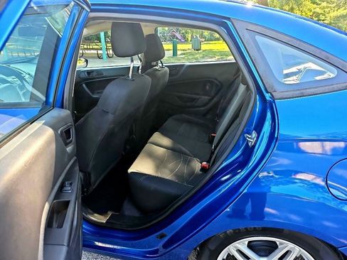 Used 2019 Ford Fiesta SE w/ Cold Weather Package image 24