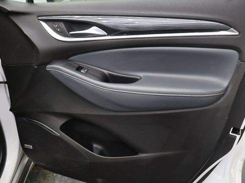 Used 2022 Buick Enclave Premium AWD/4WD image 12