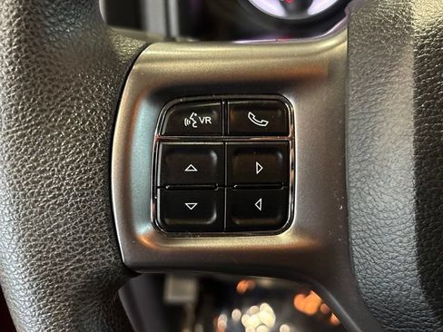 Used 2022 RAM 1500 Classic SLT AWD/4WD image 32