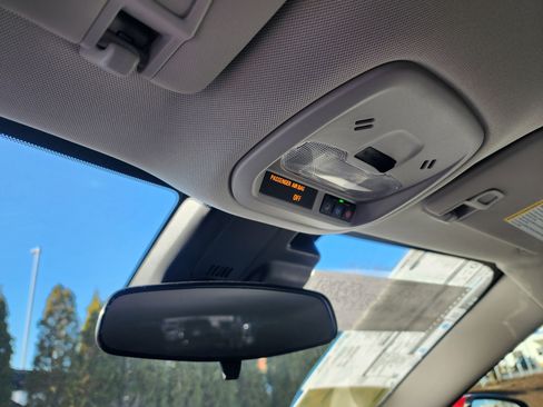 New 2026 Chevrolet Trax LT image 36