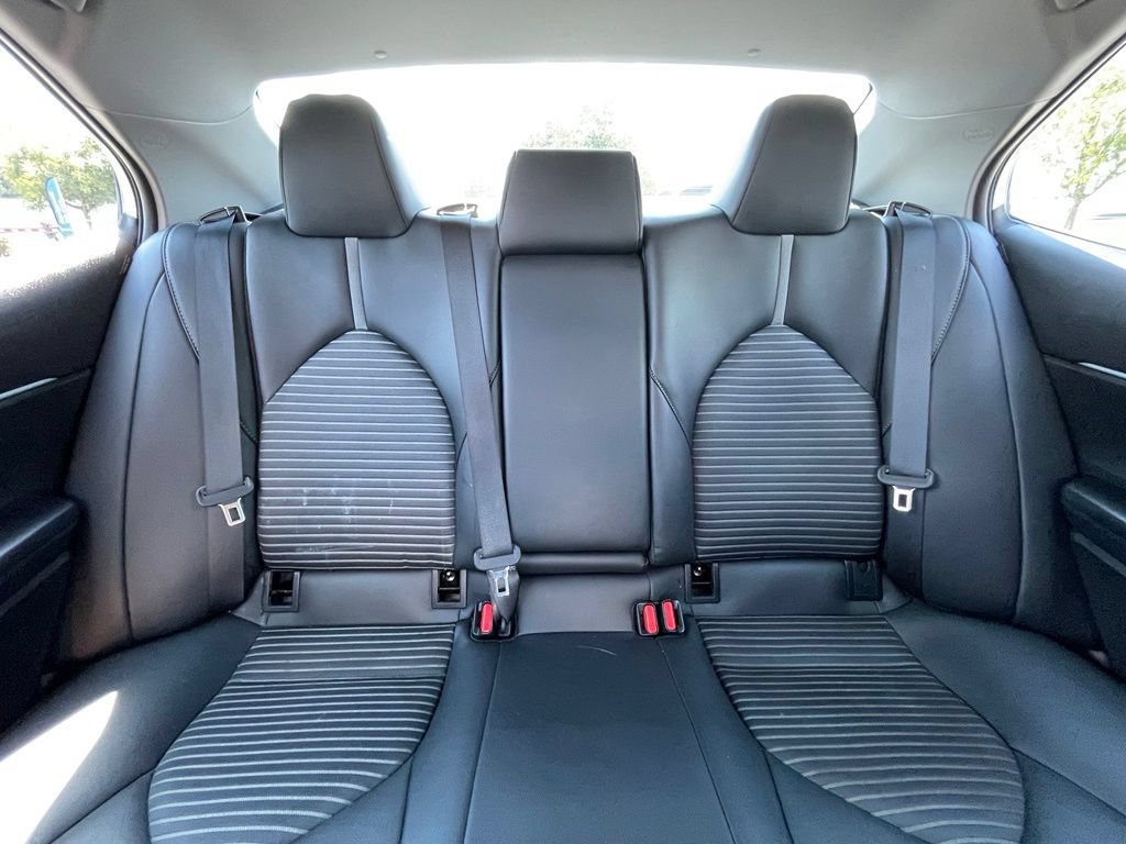 Used 2023 Toyota Camry SE FWD image 27