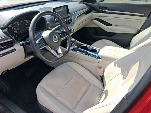 Used 2021 Nissan Altima 2.5 SL FWD image 11