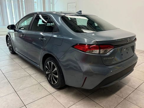 Used 2020 Toyota Corolla LE FWD image 7