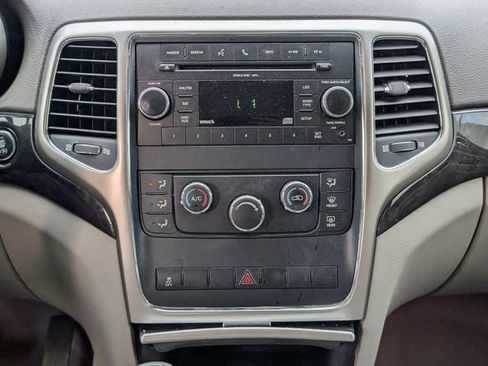Used 2011 Jeep Grand Cherokee Laredo RWD image 17
