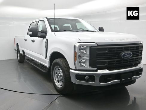 New 2026 Ford F350 XL w/ XL Chrome Package image 1