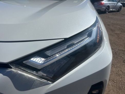 Used 2022 Toyota RAV4 XLE Premium AWD/4WD image 9