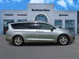 Used 2019 Chrysler Pacifica Touring-L Plus w/ Advanced Safetytec Group image 2