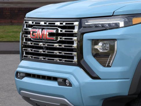 New 2026 GMC Canyon Denali image 13