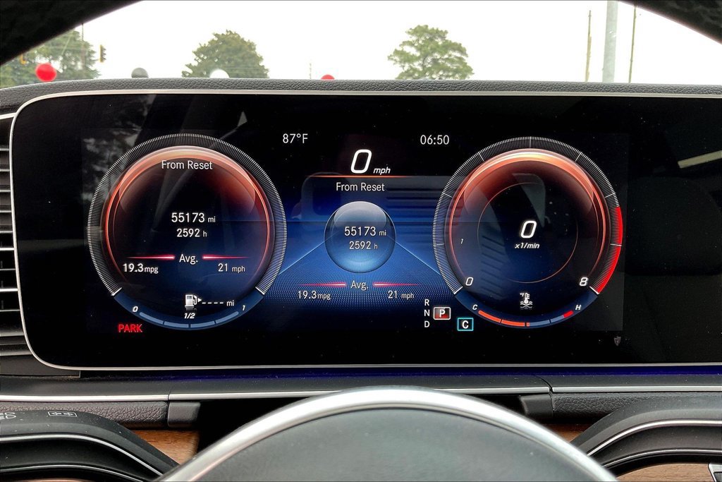 Used 2022 Mercedes-Benz GLE 350 4MATIC w/ Premium Package image 13