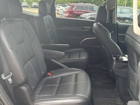 Used 2020 Kia Telluride EX w/ EX Premium Package AWD/4WD image 12