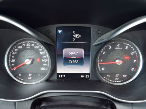 Used 2015 Mercedes-Benz C 300 Sedan image 9