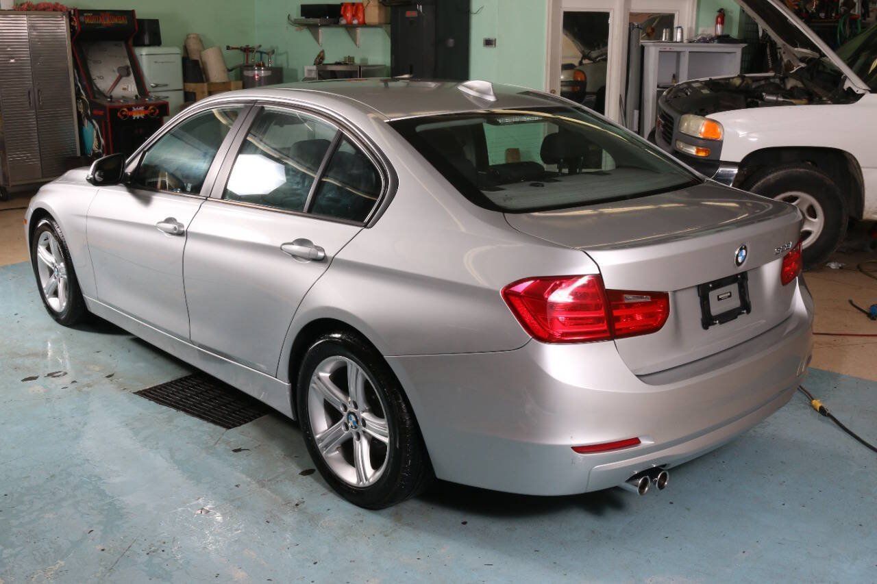 Used 2013 BMW 328i Sedan RWD image 16