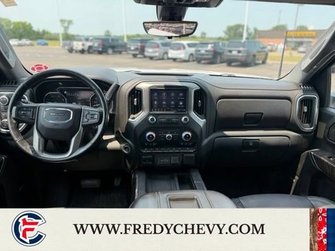 Used 2020 GMC Sierra 2500 Denali w/ Denali Ultimate Package AWD/4WD image 10
