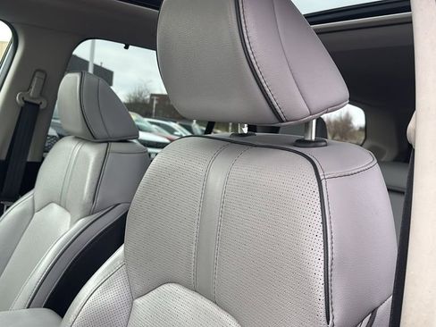 Used 2024 Honda Pilot Elite image 25