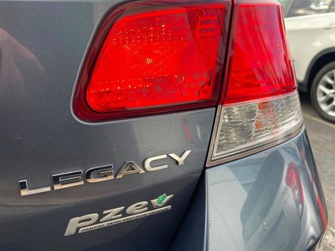 Used 2014 Subaru Legacy 2.5i Premium AWD/4WD image 40