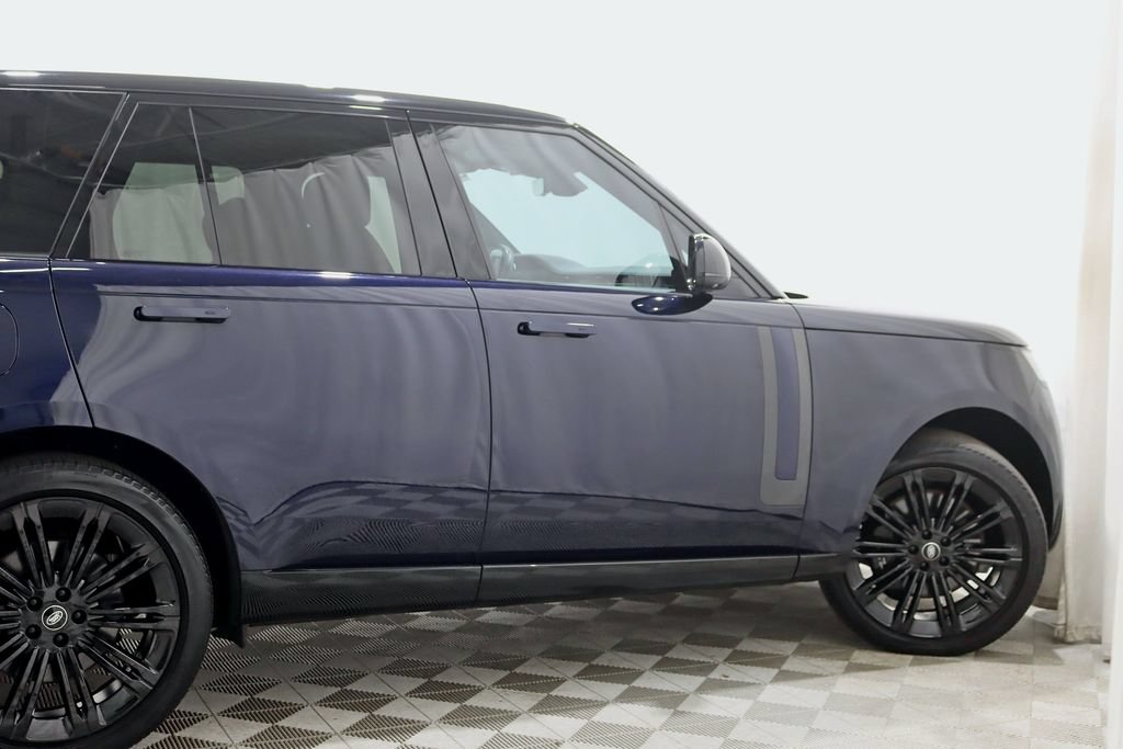 Used 2023 Land Rover Range Rover SE AWD/4WD image 11