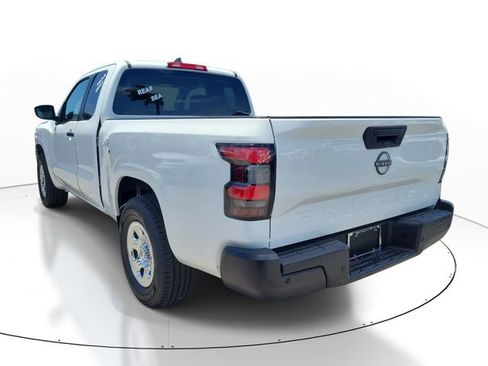 Used 2022 Nissan Frontier S w/ Technology Package RWD image 3