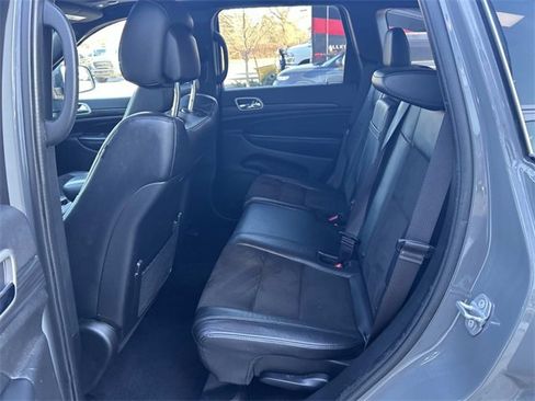 Used 2022 Jeep Grand Cherokee Laredo X image 10