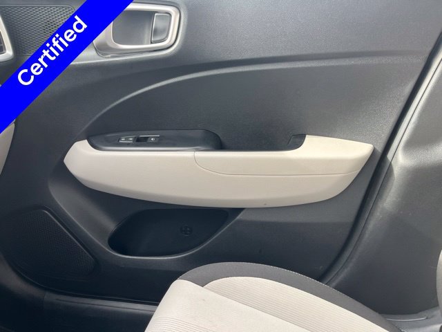 Certified 2024 Hyundai Venue SEL FWD image 12