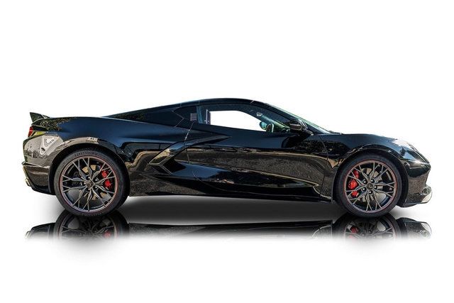 Used 2023 Chevrolet Corvette Stingray Coupe w/ Z51 Performance Package RWD image 2