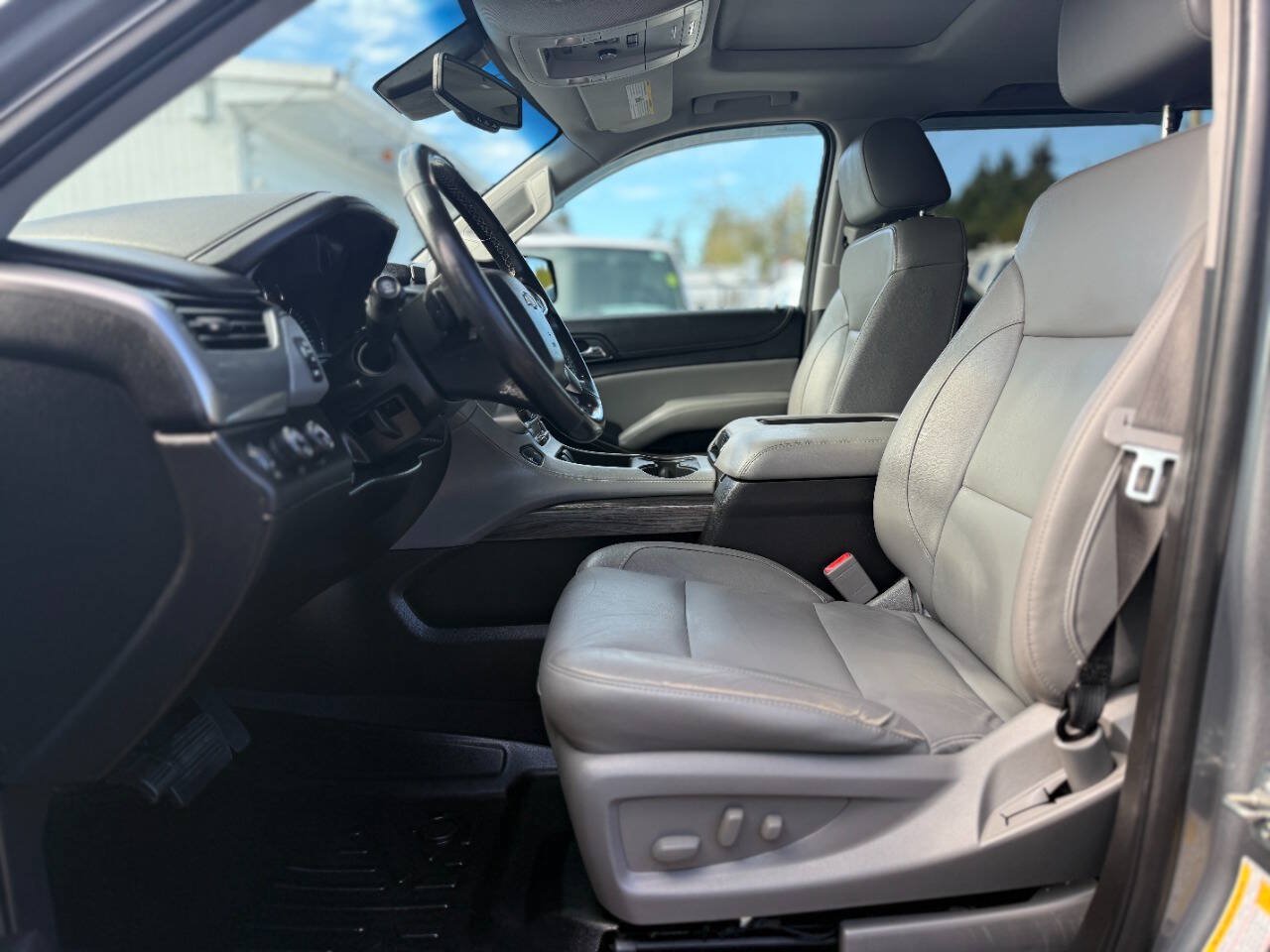 Used 2019 Chevrolet Suburban LT AWD/4WD image 23