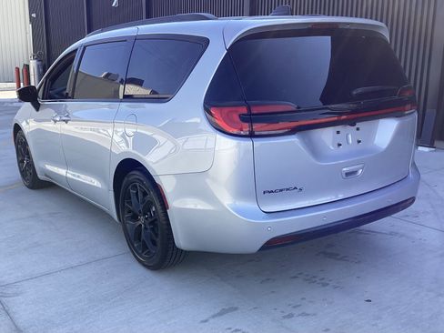 Used 2026 Chrysler Pacifica Select w/ S Appearance Package FWD image 7
