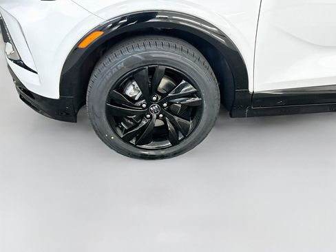 Used 2024 Buick Encore GX Sport Touring AWD/4WD image 11