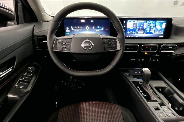 New 2027 Nissan Sentra SR FWD image 22