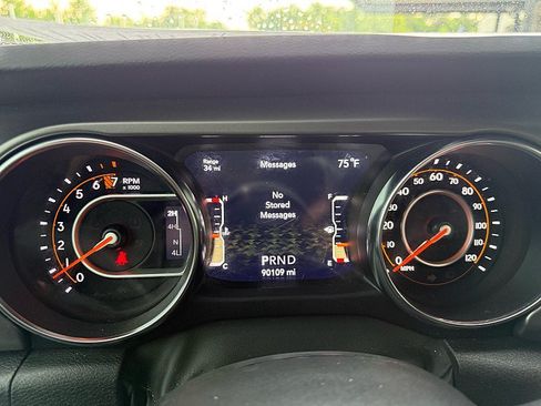 Used 2022 Jeep Wrangler Unlimited Sport w/ Sun And Sound Package AWD/4WD image 27