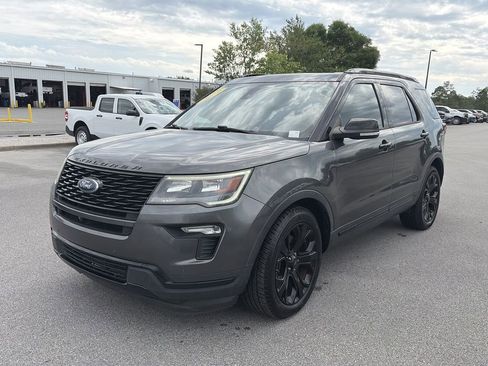 Used 2019 Ford Explorer Sport w/ Equipment Group 401A AWD/4WD image 2