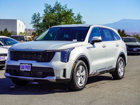 New 2026 Kia Sorento LX image 4