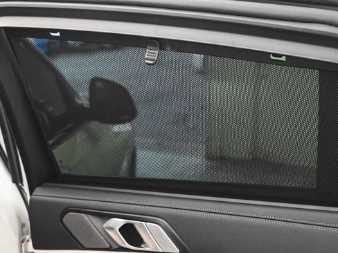 Used 2023 BMW X6 xDrive40i w/ Executive Package image 16