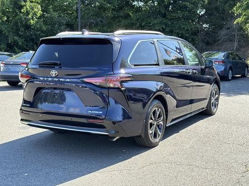 Used 2026 Toyota Sienna Platinum AWD/4WD image 2