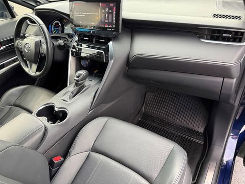 Certified 2021 Toyota Venza Limited w/ Advanced Technology Package image 19