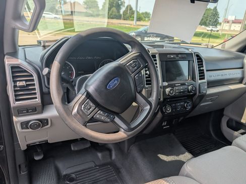 Used 2017 Ford F350 XLT w/ Snow Plow Prep Package AWD/4WD image 12